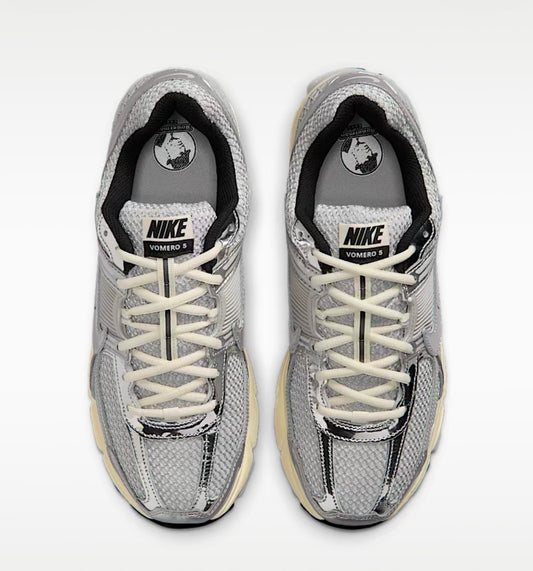 Nike Zoom Vomero 5
